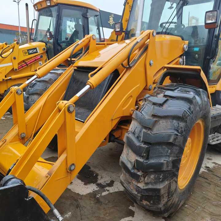 Used Backhoe Loader JCB 4x4 Wheel 20 Ton Backhoe Loader JCB 3CX 4CX Backhoe Excavator Loader Fpr Sale - Fadromë me shkarkim nga prapa: foto 4 Used Backhoe Loader JCB 4x4 Wheel 20 Ton Backhoe Loader JCB 3CX 4CX Backhoe Excavator Loader Fpr Sale - Fadromë me shkarkim nga prapa: foto 4