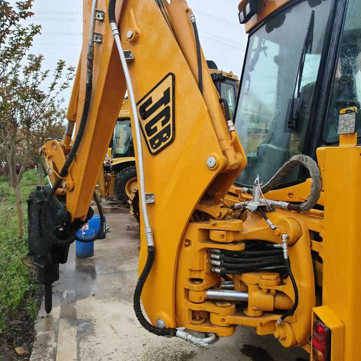 Used Backhoe Loader JCB 4x4 Wheel 20 Ton Backhoe Loader JCB 3CX 4CX Backhoe Excavator Loader Fpr Sale - Fadromë me shkarkim nga prapa: foto 2 Used Backhoe Loader JCB 4x4 Wheel 20 Ton Backhoe Loader JCB 3CX 4CX Backhoe Excavator Loader Fpr Sale - Fadromë me shkarkim nga prapa: foto 2