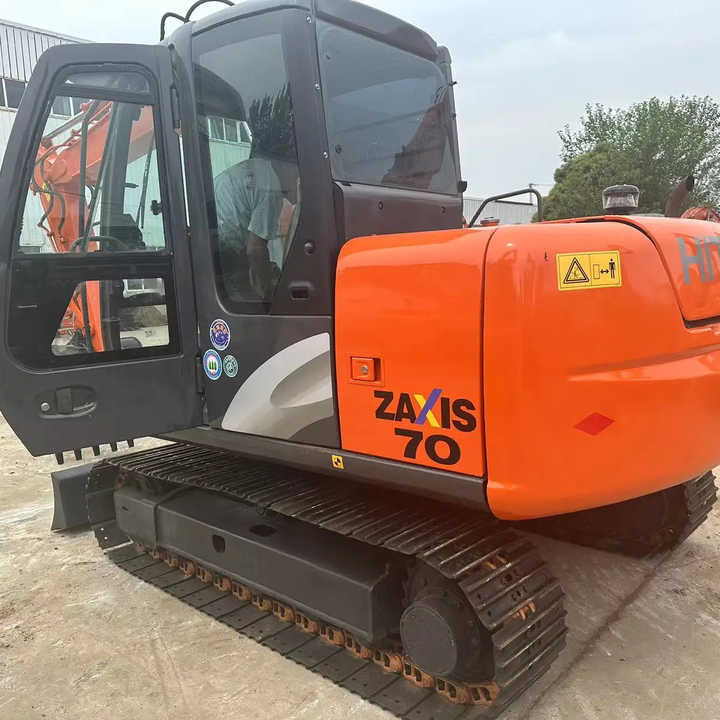 Used Hitachi Excavator ZX70 7ton Japan Import Second Hand Small Crawler ZX70 Excavator for Sale - Ekskavator me zinxhirë: foto 2 Used Hitachi Excavator ZX70 7ton Japan Import Second Hand Small Crawler ZX70 Excavator for Sale - Ekskavator me zinxhirë: foto 2