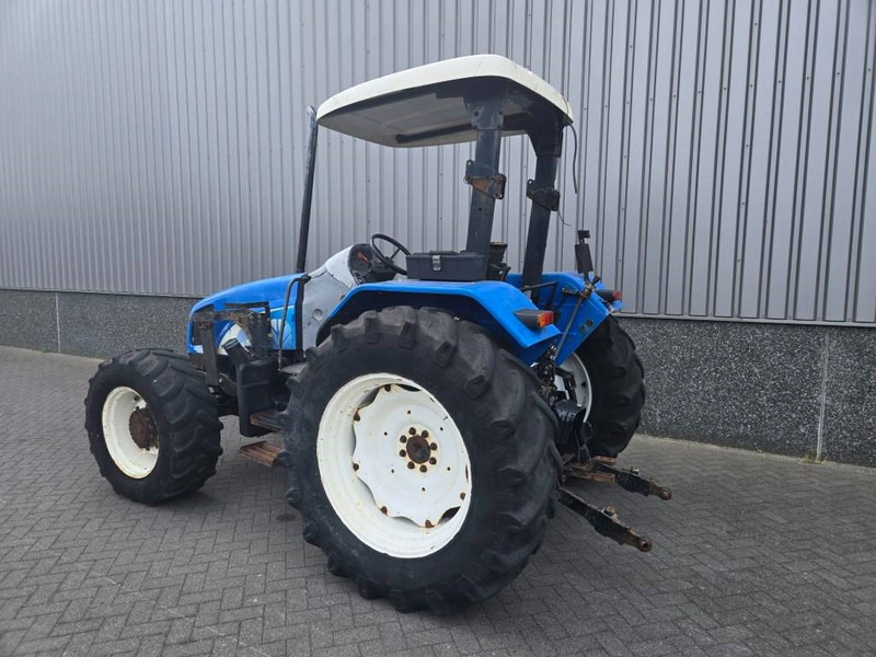 New Holland TL 90 A - Traktor: foto 3 New Holland TL 90 A - Traktor: foto 3
