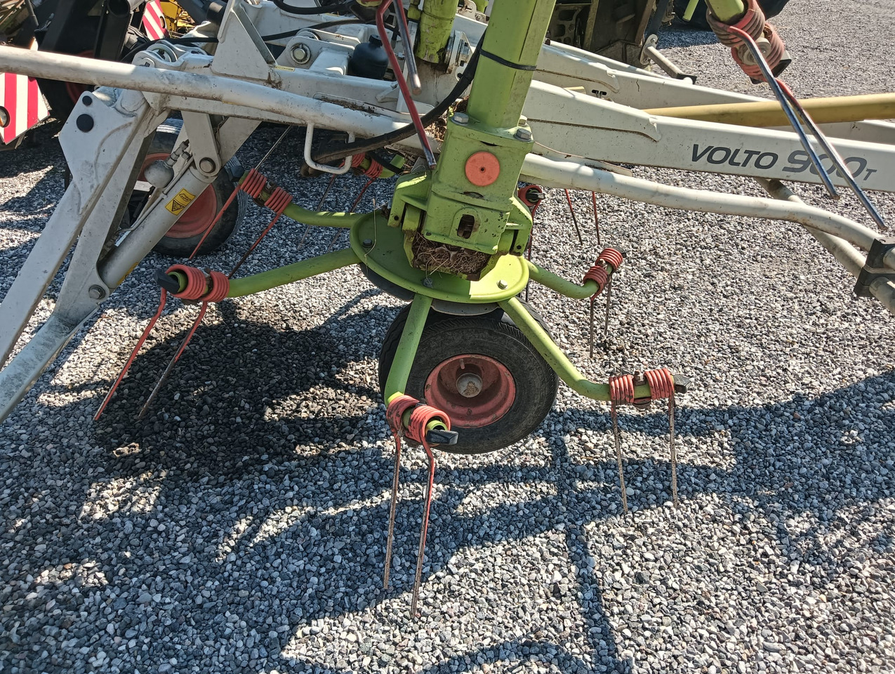 Barkthyese/ Shkundës bari CLAAS VOLTO 900 T: foto 10