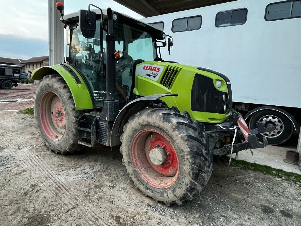 Claas Axion 830 Cmatic - Traktor: foto 4 Claas Axion 830 Cmatic - Traktor: foto 4