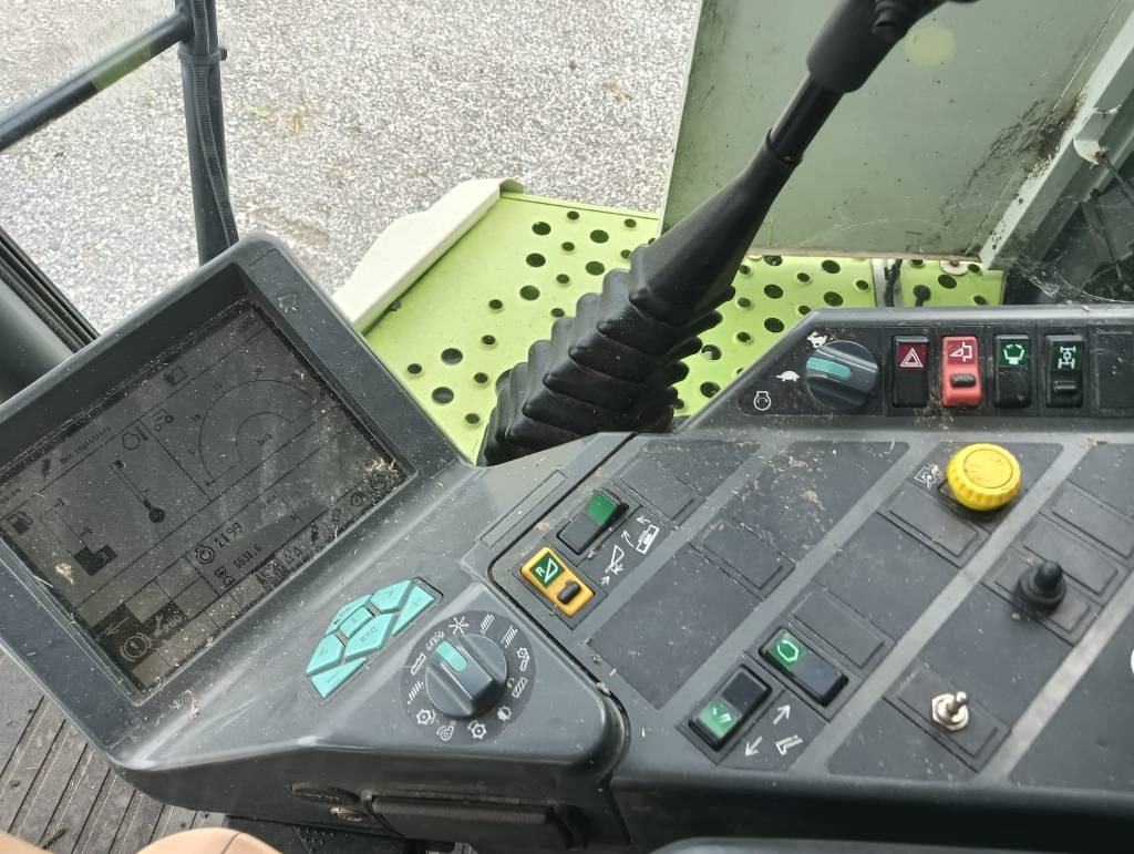 Claas Lexion 470 - Autokombajnë: foto 5 Claas Lexion 470 - Autokombajnë: foto 5