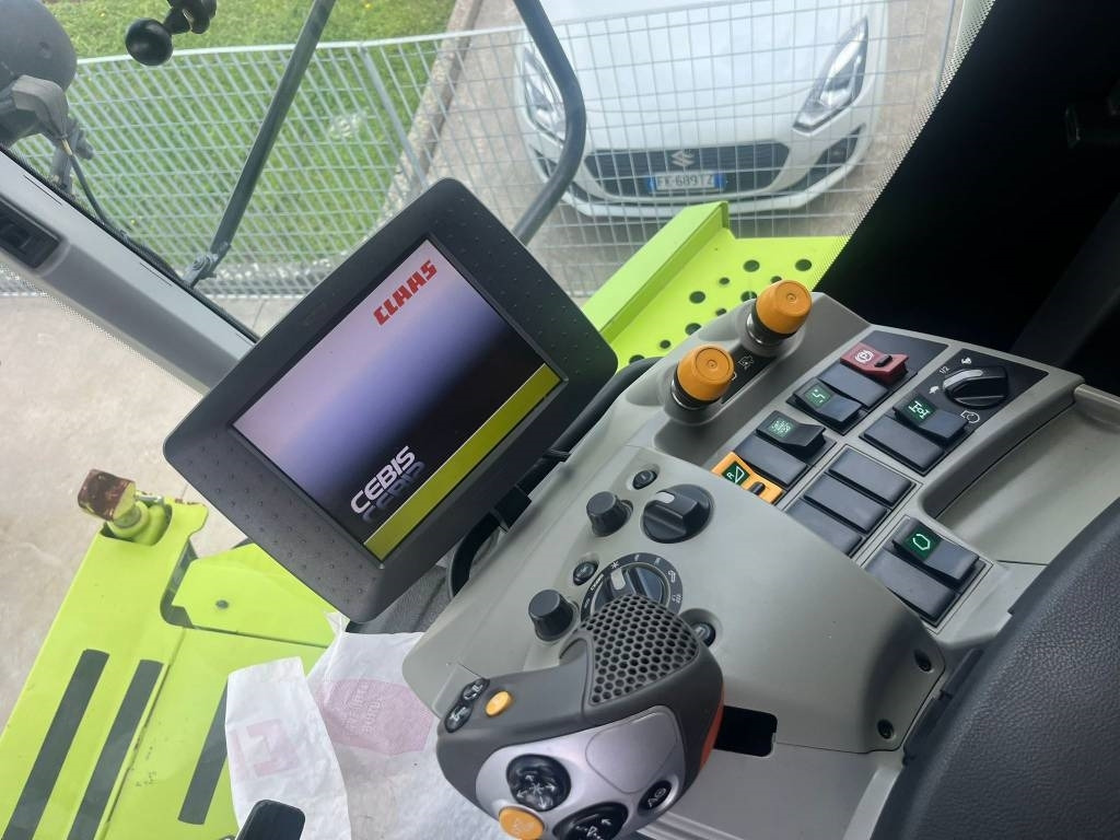 Claas Lexion 760 TT - Autokombajnë: foto 3 Claas Lexion 760 TT - Autokombajnë: foto 3