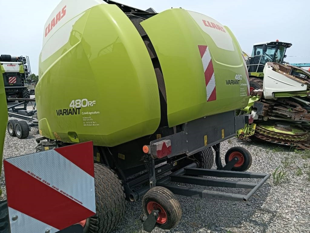 Claas Variant 480 RF - Dengmbledhëse e rrumbullakët: foto 5 Claas Variant 480 RF - Dengmbledhëse e rrumbullakët: foto 5
