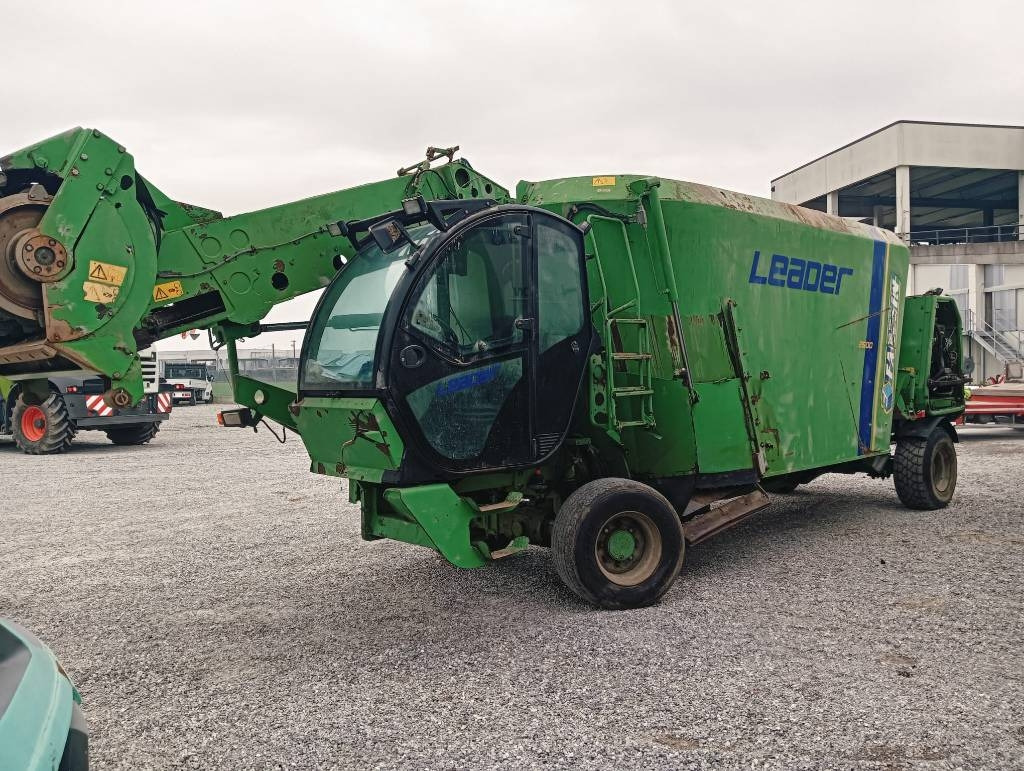 Faresin LEADER 2600 - Vagon për përzierjen e foragjereve: foto 1 Faresin LEADER 2600 - Vagon për përzierjen e foragjereve: foto 1