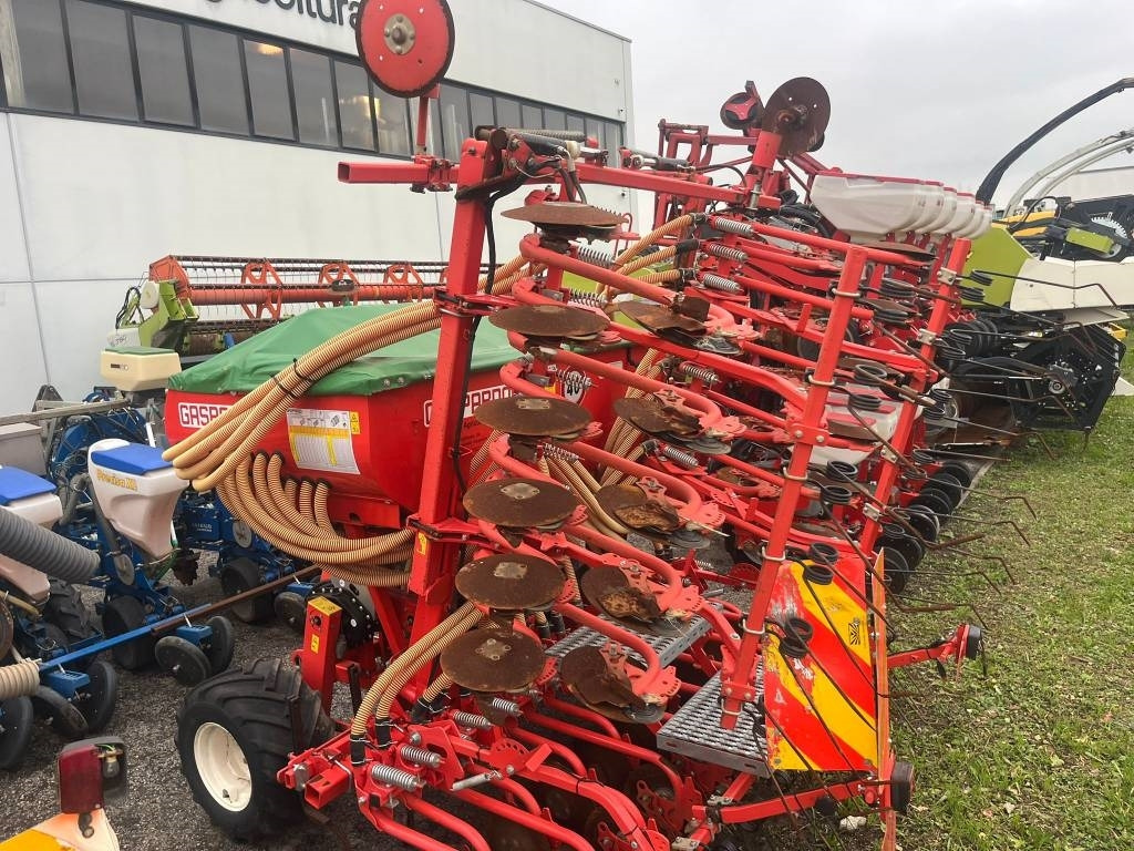 Gaspardo PINTA 500 - Mbjellëse e kombinuar në radhë: foto 5 Gaspardo PINTA 500 - Mbjellëse e kombinuar në radhë: foto 5