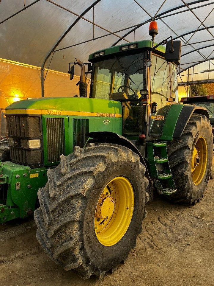 John Deere 7810 - Traktor: foto 1 John Deere 7810 - Traktor: foto 1