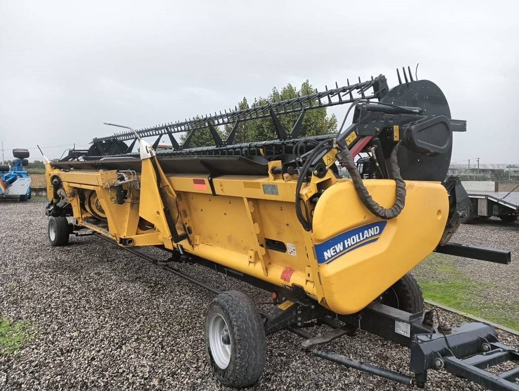 New Holland SOIA A TAPPETI FLEX 9 MT - Kokë e makinës korrëse: foto 4 New Holland SOIA A TAPPETI FLEX 9 MT - Kokë e makinës korrëse: foto 4