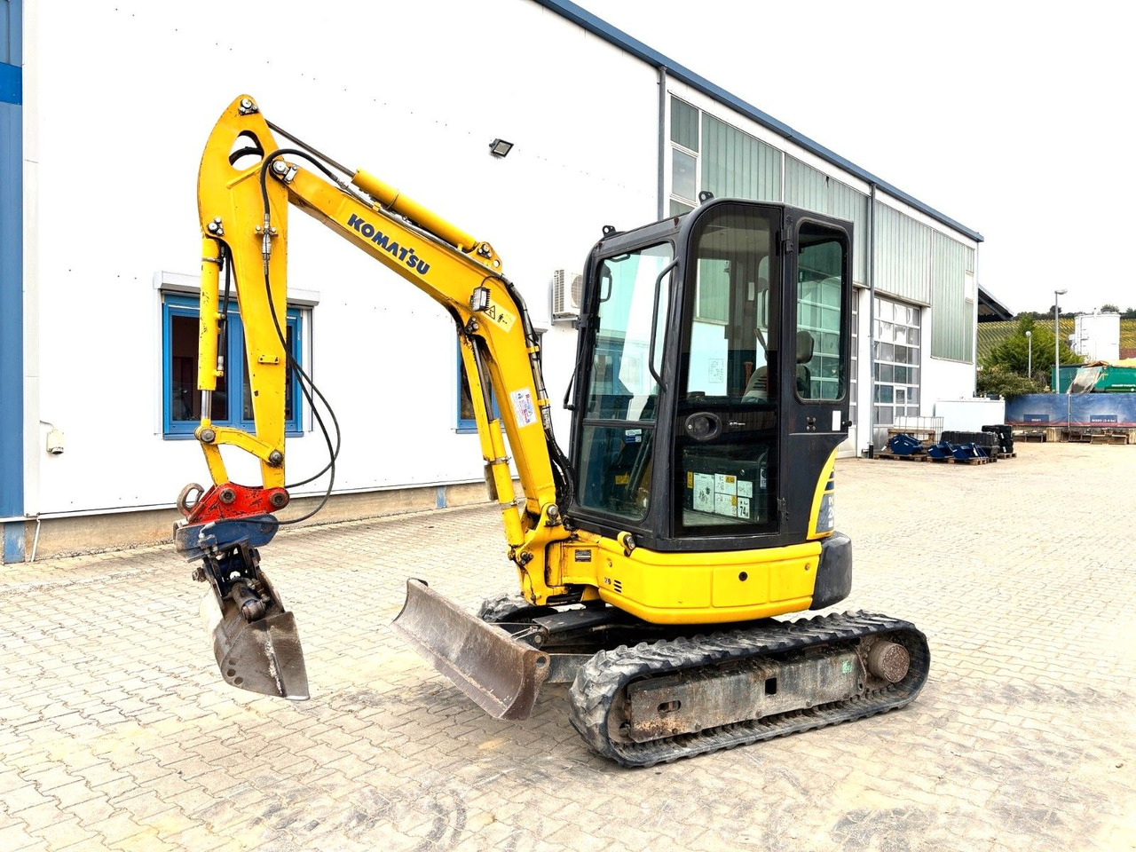 Komatsu PC26MR-3 - Miniekskavator: foto 1 Komatsu PC26MR-3 - Miniekskavator: foto 1