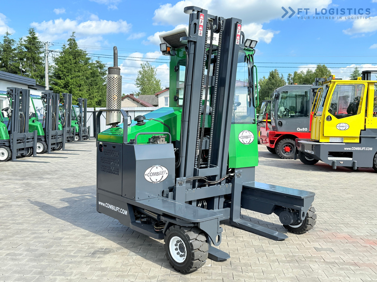 COMBILIFT C3500 / DUPLEX 4100MM / GAS / EXTENDABLE FORKS / CABIN / HEATING + AIR CONDITIONING / LIKE NEW - Pirun ritërheqës me 4 rrugë: foto 5 COMBILIFT C3500 / DUPLEX 4100MM / GAS / EXTENDABLE FORKS / CABIN / HEATING + AIR CONDITIONING / LIKE NEW - Pirun ritërheqës me 4 rrugë: foto 5