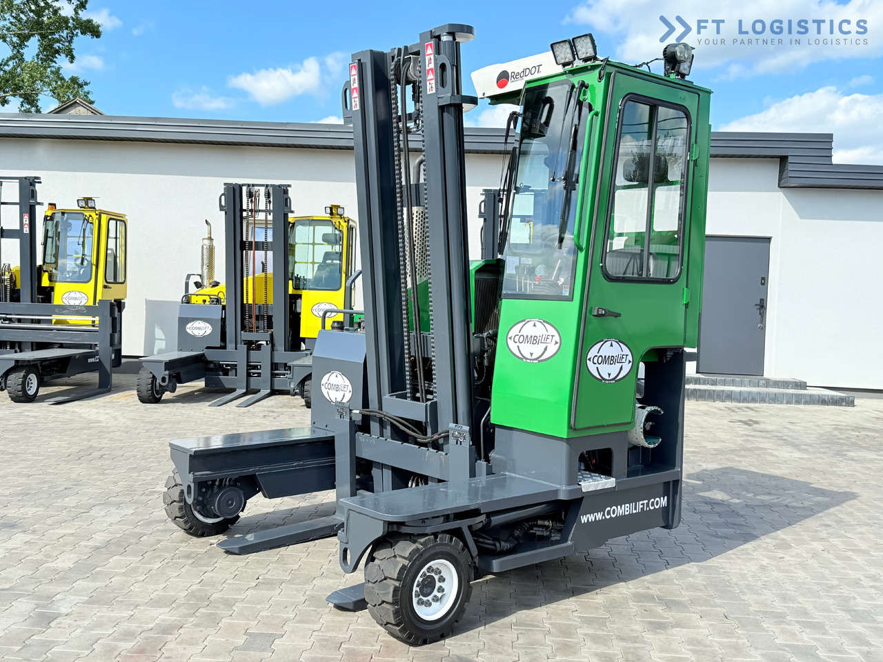 COMBILIFT C3500 / DUPLEX 4100MM / GAS / EXTENDABLE FORKS / CABIN / HEATING + AIR CONDITIONING / LIKE NEW - Pirun ritërheqës me 4 rrugë: foto 1 COMBILIFT C3500 / DUPLEX 4100MM / GAS / EXTENDABLE FORKS / CABIN / HEATING + AIR CONDITIONING / LIKE NEW - Pirun ritërheqës me 4 rrugë: foto 1