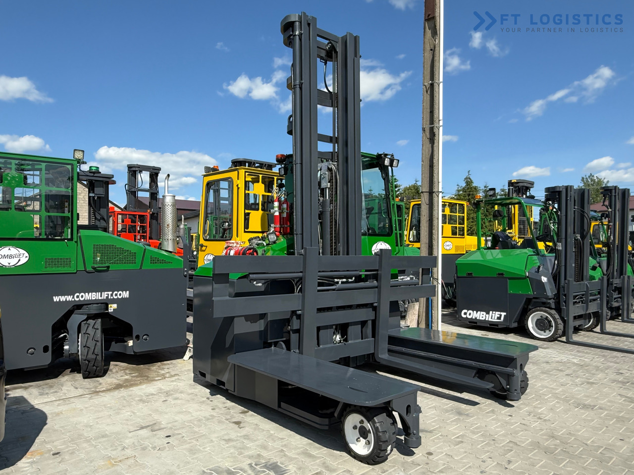 COMBILIFT C5000E / ELECTRIC / TRIPLEX 8300MM / FULL FREE LIFT / WIDE POSITIONER / FORK SIDESHIFT / BATTERY LIKE NEW - Pirun ritërheqës me 4 rrugë: foto 4 COMBILIFT C5000E / ELECTRIC / TRIPLEX 8300MM / FULL FREE LIFT / WIDE POSITIONER / FORK SIDESHIFT / BATTERY LIKE NEW - Pirun ritërheqës me 4 rrugë: foto 4
