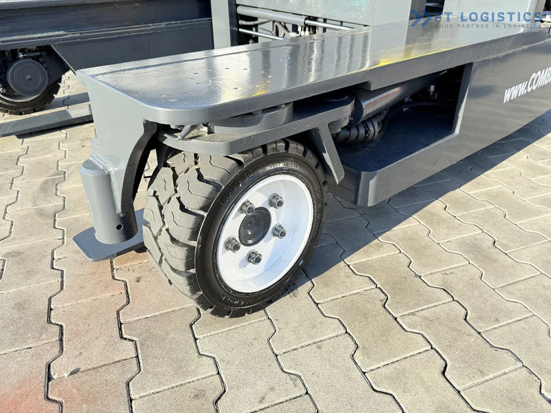 Combilift C3000 / GAS / TRIPLEX – 7500MM / SIDESHIFT / FORK POSITIONER / FREE LIFT / FULL HEATED CABIN / ONLY 7868 HOURS / CONDITION – LIK - Pirun ritërheqës me 4 rrugë: foto 3 Combilift C3000 / GAS / TRIPLEX – 7500MM / SIDESHIFT / FORK POSITIONER / FREE LIFT / FULL HEATED CABIN / ONLY 7868 HOURS / CONDITION – LIK - Pirun ritërheqës me 4 rrugë: foto 3