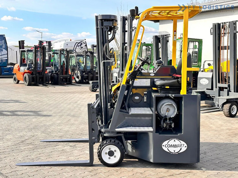 Combilift C3000CB / LPG / TRIPLEX / 4900MM / FREE LIFT / POSITIONER / LIKE NEW C3000CB / LPG / TRIPLEX / 4900MM / FREE LIFT / POSITIONER / - Pirun ritërheqës me 4 rrugë: foto 5 Combilift C3000CB / LPG / TRIPLEX / 4900MM / FREE LIFT / POSITIONER / LIKE NEW C3000CB / LPG / TRIPLEX / 4900MM / FREE LIFT / POSITIONER / - Pirun ritërheqës me 4 rrugë: foto 5