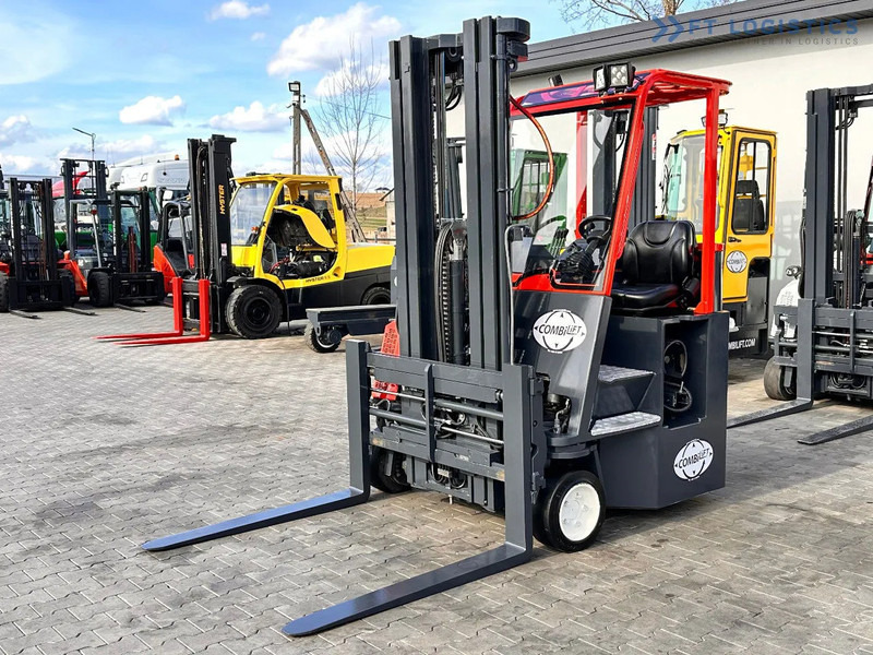 Combilift C3000CB / LPG / TRIPLEX / 5500MM / FREE LIFT / FORK SHIFT / POSITIONER C3000CB / LPG / TRIPLEX / 5500MM / FREE LIFT / FORK SHIFT - Pirun ritërheqës me 4 rrugë: foto 2 Combilift C3000CB / LPG / TRIPLEX / 5500MM / FREE LIFT / FORK SHIFT / POSITIONER C3000CB / LPG / TRIPLEX / 5500MM / FREE LIFT / FORK SHIFT - Pirun ritërheqës me 4 rrugë: foto 2