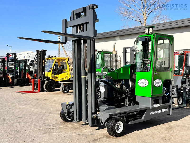 Combilift C4000 / LPG / DUPLEX / 4500MM / FREE LIFT / LIKE NEW C4000 / LPG / DUPLEX / 4500MM / FREE LIFT / LIKE NEW - Pirun ritërheqës me 4 rrugë: foto 1 Combilift C4000 / LPG / DUPLEX / 4500MM / FREE LIFT / LIKE NEW C4000 / LPG / DUPLEX / 4500MM / FREE LIFT / LIKE NEW - Pirun ritërheqës me 4 rrugë: foto 1