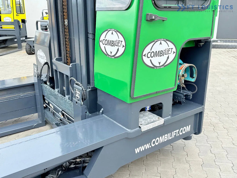 Combilift C4000 / TRIPLEX / 9300MM / FREE LIFT / POSITIONER / GAS / CABIN C4000 / TRIPLEX / 9300MM / FREE LIFT / POSITIONER / GAS / CABIN - Pirun ritërheqës me 4 rrugë: foto 4 Combilift C4000 / TRIPLEX / 9300MM / FREE LIFT / POSITIONER / GAS / CABIN C4000 / TRIPLEX / 9300MM / FREE LIFT / POSITIONER / GAS / CABIN - Pirun ritërheqës me 4 rrugë: foto 4