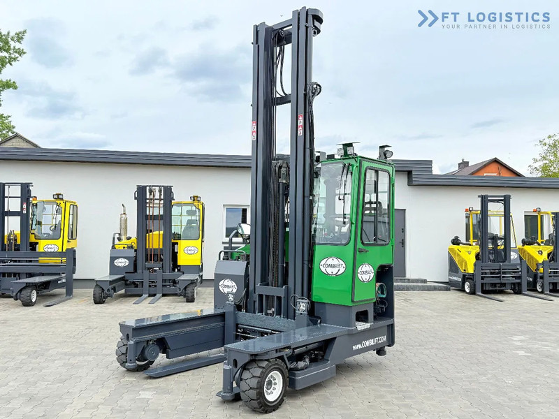 Combilift C4000 / TRIPLEX / 9300MM / FREE LIFT / POSITIONER / GAS / CABIN C4000 / TRIPLEX / 9300MM / FREE LIFT / POSITIONER / GAS / CABIN - Pirun ritërheqës me 4 rrugë: foto 1 Combilift C4000 / TRIPLEX / 9300MM / FREE LIFT / POSITIONER / GAS / CABIN C4000 / TRIPLEX / 9300MM / FREE LIFT / POSITIONER / GAS / CABIN - Pirun ritërheqës me 4 rrugë: foto 1