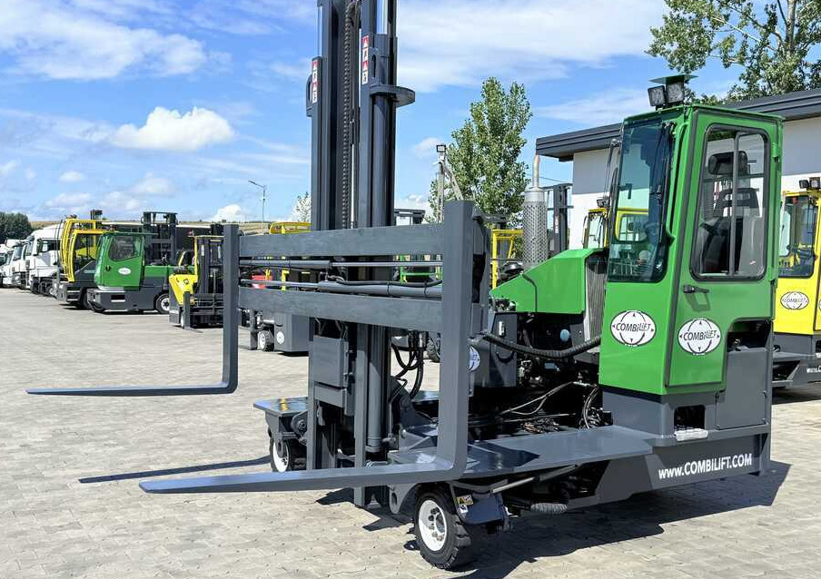 Combilift C4500 / DIESEL / DUPLEX - 4000MM / WIDE FORK POSITIONER 3150MM / FULL HEATED CABIN / ONLY 4859 HOURS / CONDITION – LIKE NEW! - Pirun ritërheqës me 4 rrugë: foto 1 Combilift C4500 / DIESEL / DUPLEX - 4000MM / WIDE FORK POSITIONER 3150MM / FULL HEATED CABIN / ONLY 4859 HOURS / CONDITION – LIKE NEW! - Pirun ritërheqës me 4 rrugë: foto 1