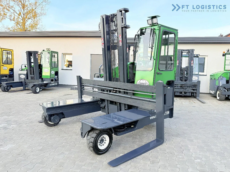 Combilift C4500 / DIESEL / DUPLEX 4000MM / WIDE FORK POSITIONER / HEATING / FULL CABIN / EXCELLENT CONDITION / A wide range of four-way an - Pirun ritërheqës me 4 rrugë: foto 3 Combilift C4500 / DIESEL / DUPLEX 4000MM / WIDE FORK POSITIONER / HEATING / FULL CABIN / EXCELLENT CONDITION / A wide range of four-way an - Pirun ritërheqës me 4 rrugë: foto 3