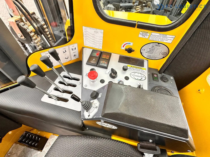 Pirun ritërheqës me 4 rrugë Combilift C4500 / DUPLEX / 4050MM / DIESEL / WIDE POSITIONER / FREE LIFT C4500 / DUPLEX / 4050MM / DIESEL / WIDE POSITIONER / FREE LIFT: foto 19