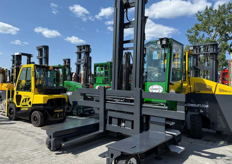Combilift C5000E / ELECTRIC / TRIPLEX 8300MM / FULL FREE LIFT / WIDE POSITIONER / FORK SIDESHIFT / BATTERY LIKE NEW - Pirun ritërheqës me 4 rrugë: foto 2 Combilift C5000E / ELECTRIC / TRIPLEX 8300MM / FULL FREE LIFT / WIDE POSITIONER / FORK SIDESHIFT / BATTERY LIKE NEW - Pirun ritërheqës me 4 rrugë: foto 2