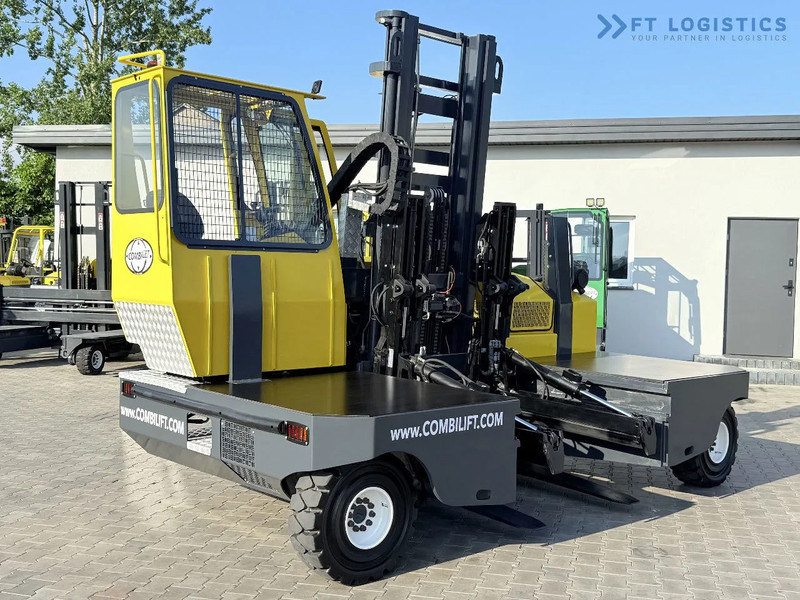 Combilift C6000SR / DUPLEX / 4200MM / LOAD CLAMP ON FORKS / FREE LIFT / DIESEL / POSITIONER / NEW TIRES / LIKE NEW / Wide range of four-wa - Pirun ritërheqës me 4 rrugë: foto 2 Combilift C6000SR / DUPLEX / 4200MM / LOAD CLAMP ON FORKS / FREE LIFT / DIESEL / POSITIONER / NEW TIRES / LIKE NEW / Wide range of four-wa - Pirun ritërheqës me 4 rrugë: foto 2
