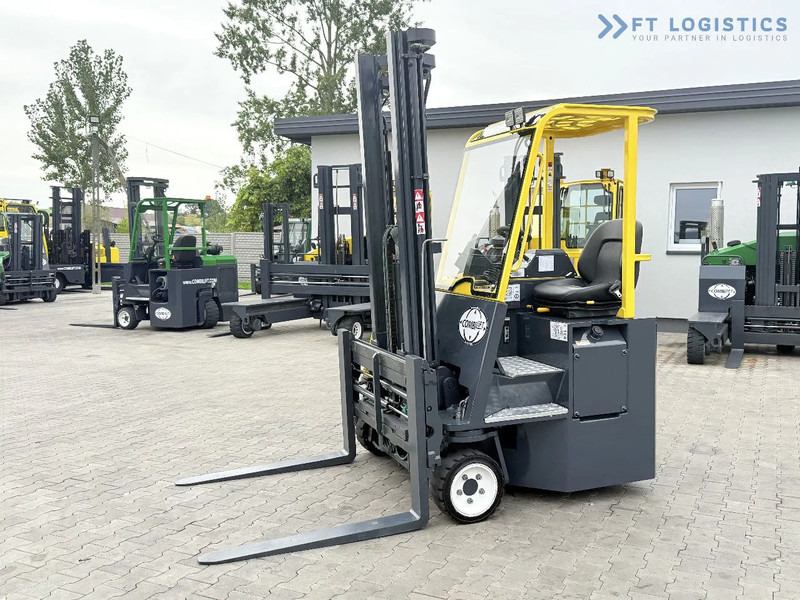 Combilift CB2500 / DUPLEX / 4100MM / DIESEL / FREE LIFT / FORK POSITIONER / SIDE SHIFT / LIKE NEW / Wide range of four-way and side loader - Pirun ritërheqës me 4 rrugë: foto 2 Combilift CB2500 / DUPLEX / 4100MM / DIESEL / FREE LIFT / FORK POSITIONER / SIDE SHIFT / LIKE NEW / Wide range of four-way and side loader - Pirun ritërheqës me 4 rrugë: foto 2