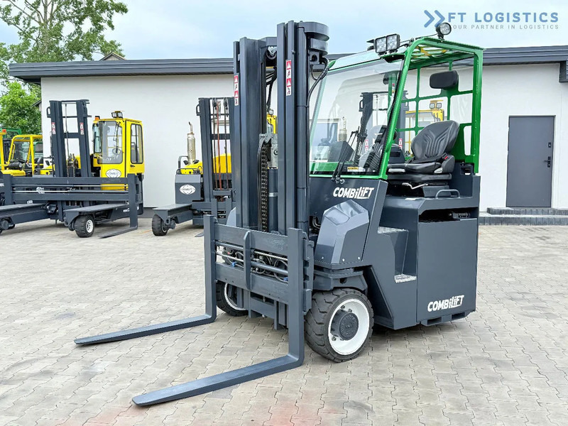Combilift CBE4000 / TRIPLEX 5200MM / ELECTRIC / FREE LIFT / FORK POSITIONER / SIDE SHIFT / LIKE NEW CBE4000 / TRIPLEX 5200MM / ELECTRIC / - Pirun ritërheqës me 4 rrugë: foto 1 Combilift CBE4000 / TRIPLEX 5200MM / ELECTRIC / FREE LIFT / FORK POSITIONER / SIDE SHIFT / LIKE NEW CBE4000 / TRIPLEX 5200MM / ELECTRIC / - Pirun ritërheqës me 4 rrugë: foto 1