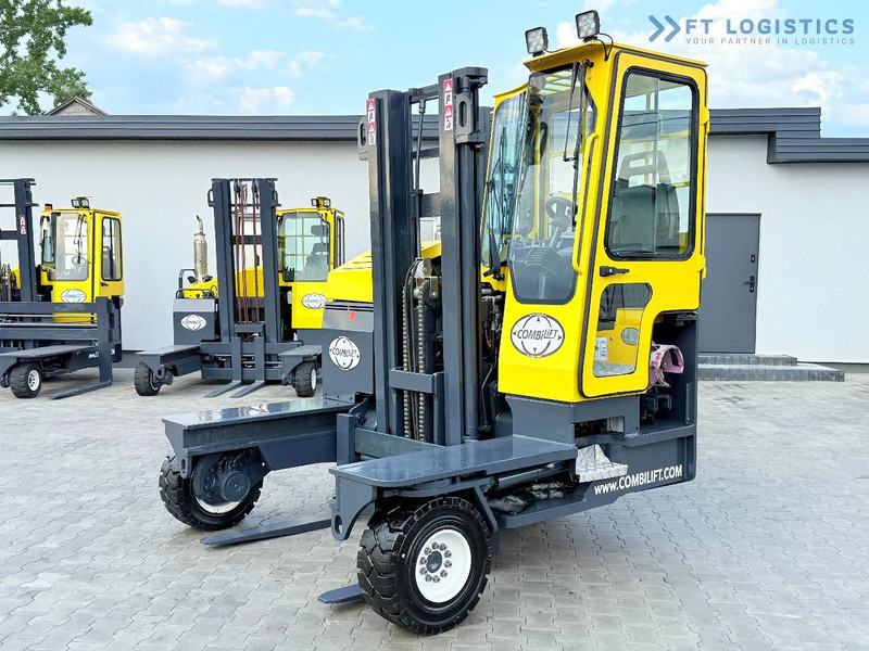 Combilift COMBILIFT C3000XL LARGE CABIN – DUPLEX 3200mm – Year 2015 – LPG – FREE LIFT – SIDESHIFT – CONDITION 5/5 COMBILIFT C3000XL LARGE - Pirun ritërheqës me 4 rrugë: foto 1 Combilift COMBILIFT C3000XL LARGE CABIN – DUPLEX 3200mm – Year 2015 – LPG – FREE LIFT – SIDESHIFT – CONDITION 5/5 COMBILIFT C3000XL LARGE - Pirun ritërheqës me 4 rrugë: foto 1