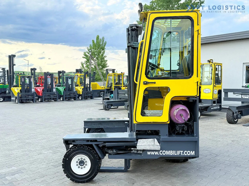 Combilift COMBILIFT C3000XL LARGE CABIN – DUPLEX 3200mm – Year 2015 – LPG – FREE LIFT – SIDESHIFT – CONDITION 5/5 COMBILIFT C3000XL LARGE - Pirun ritërheqës me 4 rrugë: foto 2 Combilift COMBILIFT C3000XL LARGE CABIN – DUPLEX 3200mm – Year 2015 – LPG – FREE LIFT – SIDESHIFT – CONDITION 5/5 COMBILIFT C3000XL LARGE - Pirun ritërheqës me 4 rrugë: foto 2