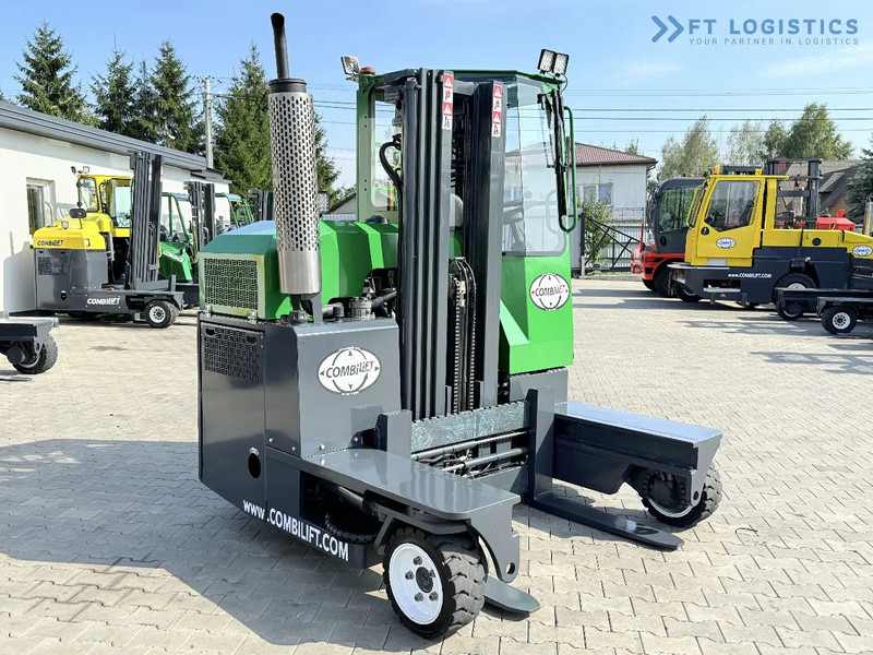 Combilift Combilift C2500 / GAS / TRIPLEX 4900MM / FREE LIFT / ONLY 2446 HOURS / FORK POSITIONER / FULL CABIN / PERFECT CONDITION / Wide r - Pirun ritërheqës me 4 rrugë: foto 5 Combilift Combilift C2500 / GAS / TRIPLEX 4900MM / FREE LIFT / ONLY 2446 HOURS / FORK POSITIONER / FULL CABIN / PERFECT CONDITION / Wide r - Pirun ritërheqës me 4 rrugë: foto 5