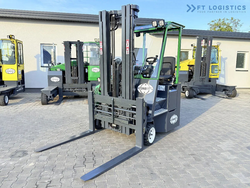 Combilift Combilift C2500CB / TRIPLEX / 5500MM / FREE LIFT / DIESEL / ONLY 3768 MTH / FORK POSITIONER / SIDE SHIFT / NEW TYRES / LIKE NEW - Pirun ritërheqës me 4 rrugë: foto 3 Combilift Combilift C2500CB / TRIPLEX / 5500MM / FREE LIFT / DIESEL / ONLY 3768 MTH / FORK POSITIONER / SIDE SHIFT / NEW TYRES / LIKE NEW - Pirun ritërheqës me 4 rrugë: foto 3
