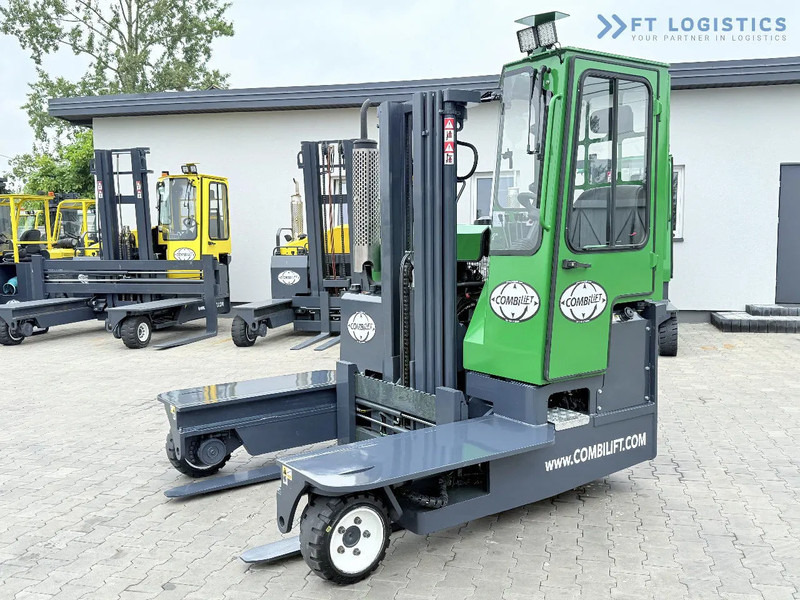 Combilift Combilift C3000 / DIESEL / TRIPLEX 4900MM / FREE LIFT / FORK POSITIONER / HEATING / FULL CABIN / PERFECT CONDITION / Wide range - Pirun ritërheqës me 4 rrugë: foto 1 Combilift Combilift C3000 / DIESEL / TRIPLEX 4900MM / FREE LIFT / FORK POSITIONER / HEATING / FULL CABIN / PERFECT CONDITION / Wide range - Pirun ritërheqës me 4 rrugë: foto 1