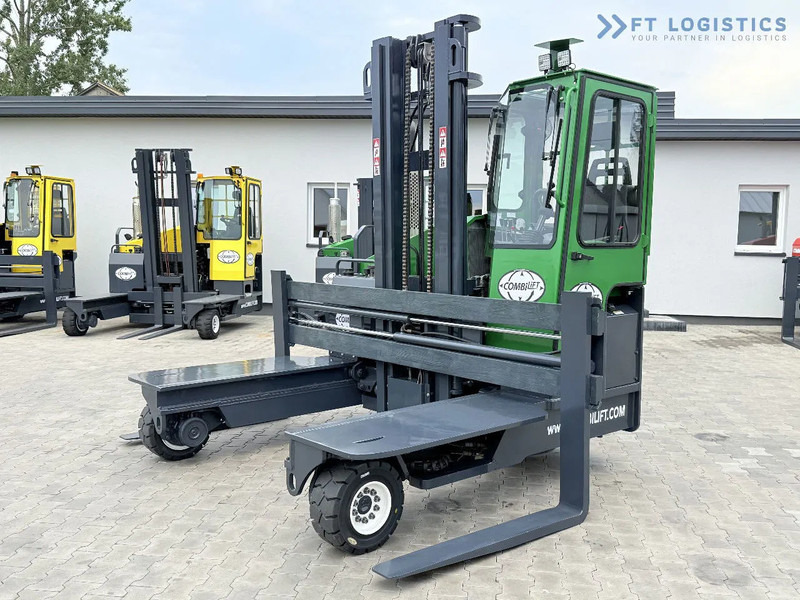 Combilift Combilift C4500 / DIESEL / DUPLEX 4000MM / WIDE FORK POSITIONER / HEATING / FULL CABIN / PERFECT CONDITION / Wide range of four- - Pirun ritërheqës me 4 rrugë: foto 2 Combilift Combilift C4500 / DIESEL / DUPLEX 4000MM / WIDE FORK POSITIONER / HEATING / FULL CABIN / PERFECT CONDITION / Wide range of four- - Pirun ritërheqës me 4 rrugë: foto 2