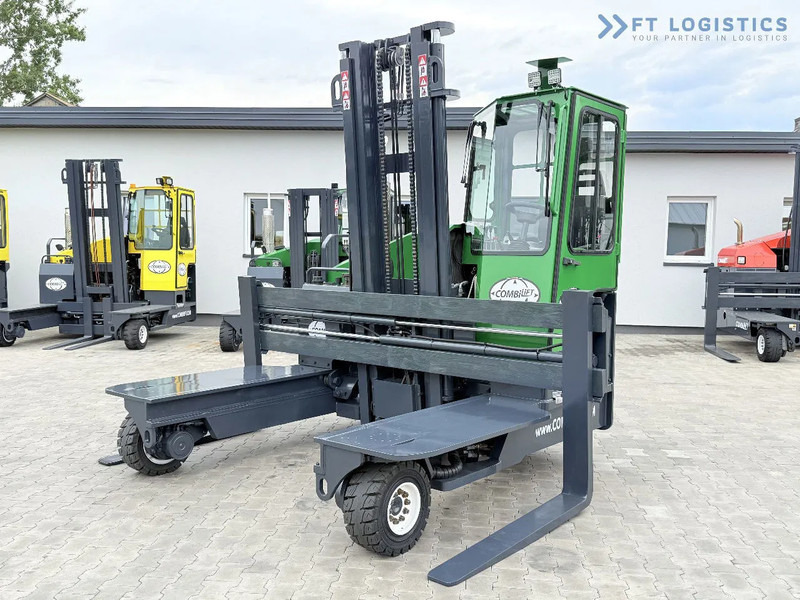 Combilift Combilift C4500 / DIESEL / DUPLEX 4000MM / WIDE FORK POSITIONER / HEATING / FULL CABIN / PERFECT CONDITION / Wide range of four- - Pirun ritërheqës me 4 rrugë: foto 1 Combilift Combilift C4500 / DIESEL / DUPLEX 4000MM / WIDE FORK POSITIONER / HEATING / FULL CABIN / PERFECT CONDITION / Wide range of four- - Pirun ritërheqës me 4 rrugë: foto 1