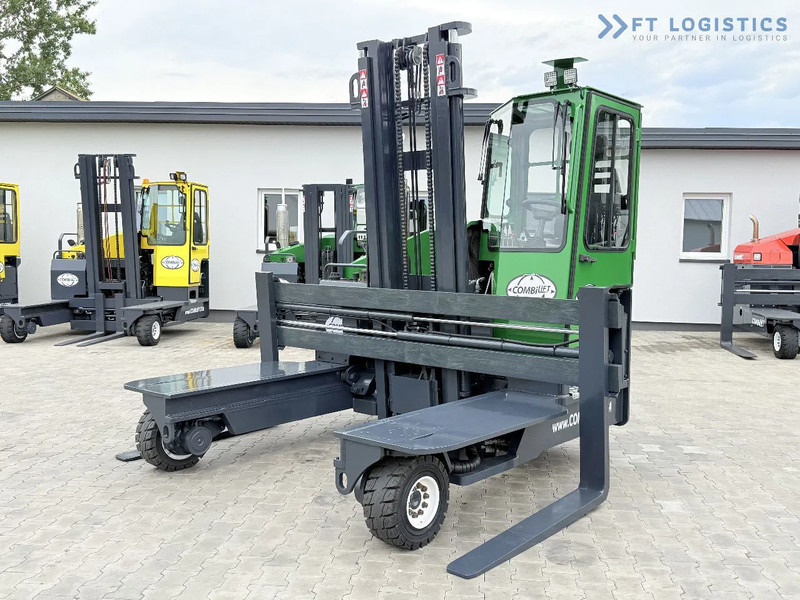 Combilift Combilift C4500 / DIESEL / DUPLEX 4000MM / WIDE FORK POSITIONER / HEATING / FULL CABIN / PERFECT CONDITION / Wide range of four- - Pirun ritërheqës me 4 rrugë: foto 3 Combilift Combilift C4500 / DIESEL / DUPLEX 4000MM / WIDE FORK POSITIONER / HEATING / FULL CABIN / PERFECT CONDITION / Wide range of four- - Pirun ritërheqës me 4 rrugë: foto 3