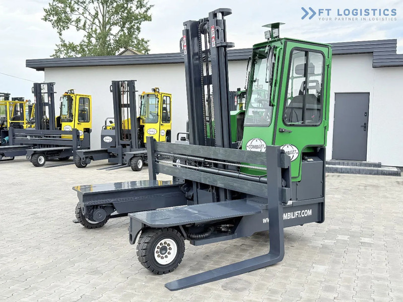 Combilift Combilift C4500 / DIESEL / DUPLEX 4000MM / WIDE FORK POSITIONER / HEATING / FULL CABIN / PERFECT CONDITION / Wide range of four- - Pirun ritërheqës me 4 rrugë: foto 2 Combilift Combilift C4500 / DIESEL / DUPLEX 4000MM / WIDE FORK POSITIONER / HEATING / FULL CABIN / PERFECT CONDITION / Wide range of four- - Pirun ritërheqës me 4 rrugë: foto 2