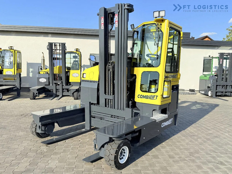 Combilift Combilift C5000 / DIESEL / TRIPLEX 6000MM / FREE LIFT / FORK POSITIONER / BUILT-IN SCALE / HEATING / FULL CABIN / PERFECT CONDIT - Pirun ritërheqës me 4 rrugë: foto 1 Combilift Combilift C5000 / DIESEL / TRIPLEX 6000MM / FREE LIFT / FORK POSITIONER / BUILT-IN SCALE / HEATING / FULL CABIN / PERFECT CONDIT - Pirun ritërheqës me 4 rrugë: foto 1