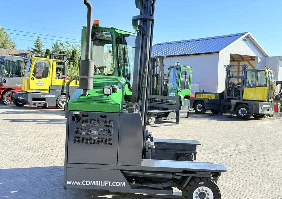 Combilift Combilift Combilift Four-Way Multi-Directional Forklift C3500 / Diesel / Duplex 4100 mm / Only 1532 Operating Hours / Fork Positioner / Fully Enclosed Cabin with Heating / Excellent Conditio - Pirun ritërheqës me 4 rrugë: foto 5 Combilift Combilift Combilift Four-Way Multi-Directional Forklift C3500 / Diesel / Duplex 4100 mm / Only 1532 Operating Hours / Fork Positioner / Fully Enclosed Cabin with Heating / Excellent Conditio - Pirun ritërheqës me 4 rrugë: foto 5