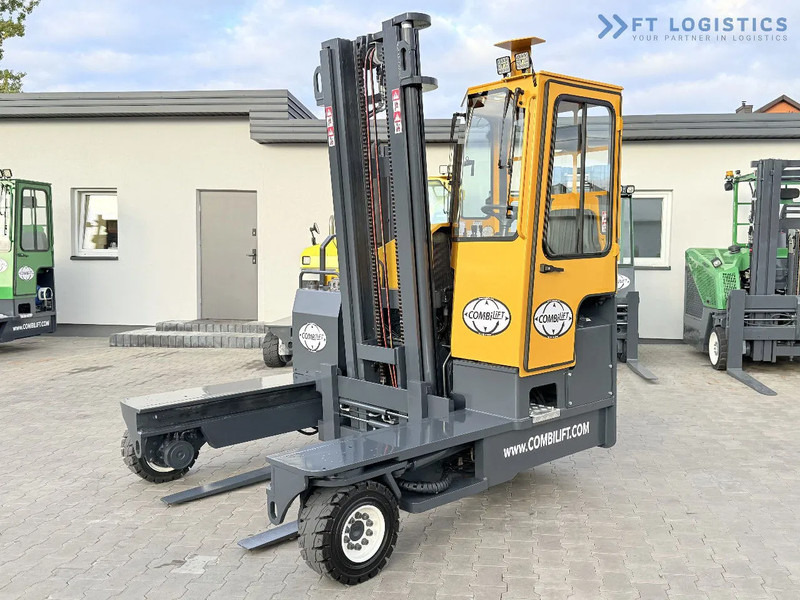 Combilift Combilift FOUR-WAY – MULTI-DIRECTIONAL FORKLIFT / COMBILIFT C4000 / DIESEL / DUPLEX 4100MM / FORK POSITIONER / FULL HEATED CABIN - Pirun ritërheqës me 4 rrugë: foto 1 Combilift Combilift FOUR-WAY – MULTI-DIRECTIONAL FORKLIFT / COMBILIFT C4000 / DIESEL / DUPLEX 4100MM / FORK POSITIONER / FULL HEATED CABIN - Pirun ritërheqës me 4 rrugë: foto 1