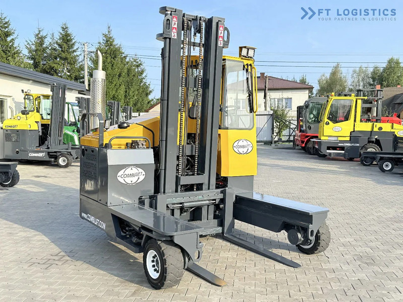 Combilift Combilift FOUR-WAY MULTIDIRECTIONAL FORKLIFT C4000 / GAS / DUPLEX 4500MM / ONLY 6604 HOURS / SIDE SHIFT / FULL CABIN / PERFECT C - Pirun ritërheqës me 4 rrugë: foto 5 Combilift Combilift FOUR-WAY MULTIDIRECTIONAL FORKLIFT C4000 / GAS / DUPLEX 4500MM / ONLY 6604 HOURS / SIDE SHIFT / FULL CABIN / PERFECT C - Pirun ritërheqës me 4 rrugë: foto 5