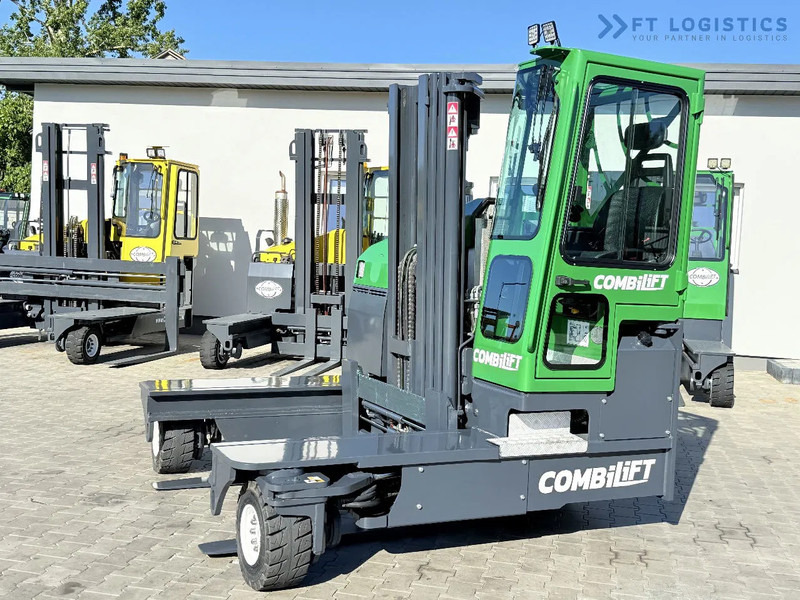 Combilift Combilift FOUR-WAY MULTIDIRECTIONAL FORKLIFT C4500 / DIESEL / TRIPLEX 4900MM / ONLY 4854 HOURS / FORK POSITIONER / FULL CABIN – - Pirun ritërheqës me 4 rrugë: foto 3 Combilift Combilift FOUR-WAY MULTIDIRECTIONAL FORKLIFT C4500 / DIESEL / TRIPLEX 4900MM / ONLY 4854 HOURS / FORK POSITIONER / FULL CABIN – - Pirun ritërheqës me 4 rrugë: foto 3