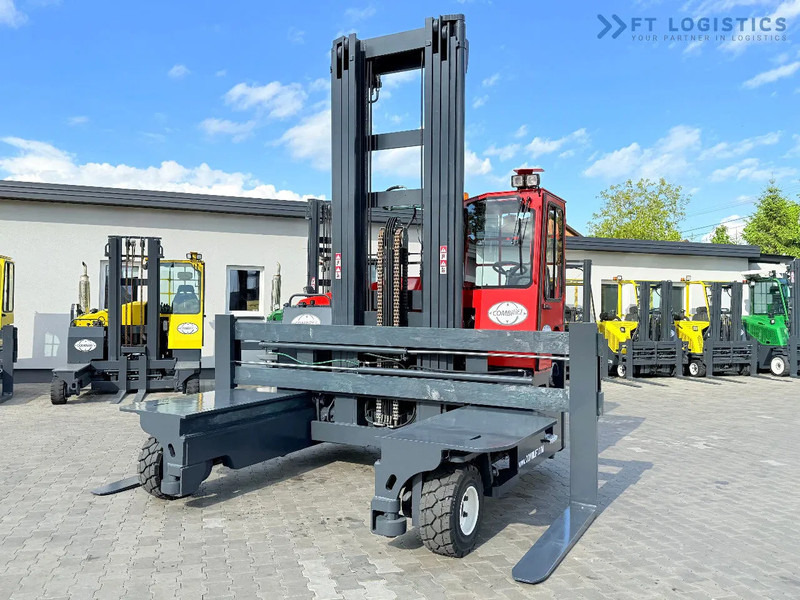 Combilift Combilift Wózki 4-kierunkowe C8000 / GAS / TRIPLEX 8300 / WIDE FORK POSITIRONER / FREE-LIFT / A comprehensive range of four-way - Pirun ritërheqës me 4 rrugë: foto 3 Combilift Combilift Wózki 4-kierunkowe C8000 / GAS / TRIPLEX 8300 / WIDE FORK POSITIRONER / FREE-LIFT / A comprehensive range of four-way - Pirun ritërheqës me 4 rrugë: foto 3
