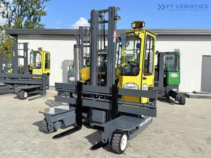Combilift FOUR-WAY / MULTI-DIRECTIONAL FORKLIFT / ONLY 491 HOURS / C2500 / GAS / DUPLEX 4600MM / SHORT – ONLY 1900MM / WIDTH 2700MM WITH F - Pirun ritërheqës me 4 rrugë: foto 1 Combilift FOUR-WAY / MULTI-DIRECTIONAL FORKLIFT / ONLY 491 HOURS / C2500 / GAS / DUPLEX 4600MM / SHORT – ONLY 1900MM / WIDTH 2700MM WITH F - Pirun ritërheqës me 4 rrugë: foto 1