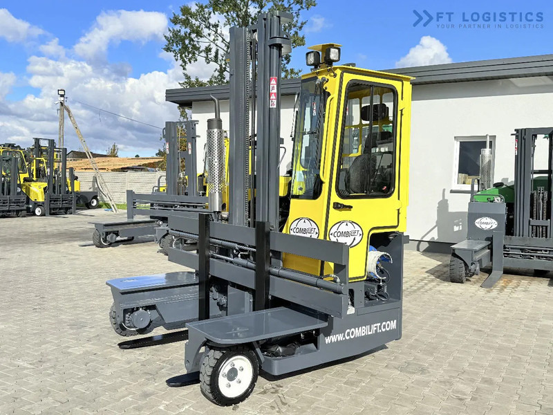 Combilift FOUR-WAY / MULTI-DIRECTIONAL FORKLIFT / ONLY 491 HOURS / C2500 / GAS / DUPLEX 4600MM / SHORT – ONLY 1900MM / WIDTH 2700MM WITH F - Pirun ritërheqës me 4 rrugë: foto 3 Combilift FOUR-WAY / MULTI-DIRECTIONAL FORKLIFT / ONLY 491 HOURS / C2500 / GAS / DUPLEX 4600MM / SHORT – ONLY 1900MM / WIDTH 2700MM WITH F - Pirun ritërheqës me 4 rrugë: foto 3