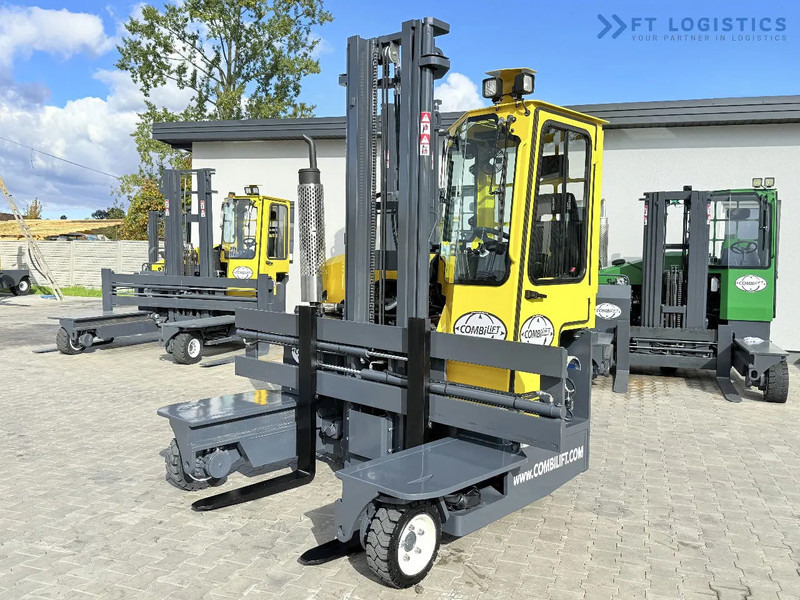 Combilift FOUR-WAY / MULTI-DIRECTIONAL FORKLIFT / ONLY 491 HOURS / C2500 / GAS / DUPLEX 4600MM / SHORT – ONLY 1900MM / WIDTH 2700MM WITH F - Pirun ritërheqës me 4 rrugë: foto 2 Combilift FOUR-WAY / MULTI-DIRECTIONAL FORKLIFT / ONLY 491 HOURS / C2500 / GAS / DUPLEX 4600MM / SHORT – ONLY 1900MM / WIDTH 2700MM WITH F - Pirun ritërheqës me 4 rrugë: foto 2