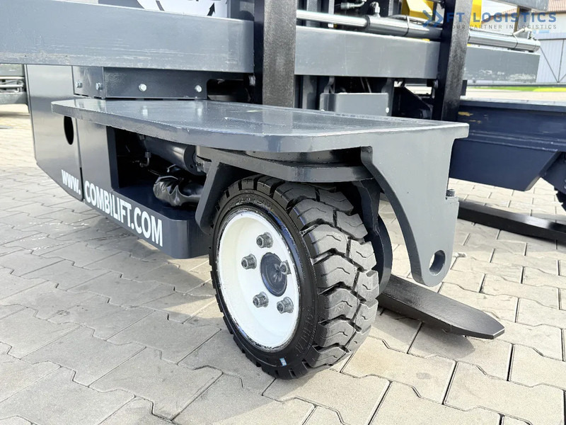 Combilift FOUR-WAY / MULTI-DIRECTIONAL FORKLIFT / ONLY 491 HOURS / C2500 / GAS / DUPLEX 4600MM / SHORT – ONLY 1900MM / WIDTH 2700MM WITH F - Pirun ritërheqës me 4 rrugë: foto 5 Combilift FOUR-WAY / MULTI-DIRECTIONAL FORKLIFT / ONLY 491 HOURS / C2500 / GAS / DUPLEX 4600MM / SHORT – ONLY 1900MM / WIDTH 2700MM WITH F - Pirun ritërheqës me 4 rrugë: foto 5