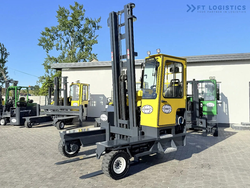 Combilift FOUR-WAY MULTIDIRECTIONAL FORKLIFT C5000 / GAS / TRIPLEX 6000MM / ONLY 4263 HOURS / FORK POSITIONER / EXCELLENT CONDITION / Wide - Pirun ritërheqës me 4 rrugë: foto 2 Combilift FOUR-WAY MULTIDIRECTIONAL FORKLIFT C5000 / GAS / TRIPLEX 6000MM / ONLY 4263 HOURS / FORK POSITIONER / EXCELLENT CONDITION / Wide - Pirun ritërheqës me 4 rrugë: foto 2